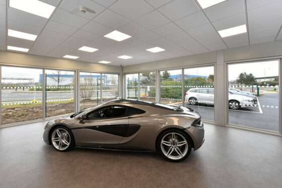 Neptune-Flexolution-Showroom-McLaren-Hatfield-Showroom-temporaire