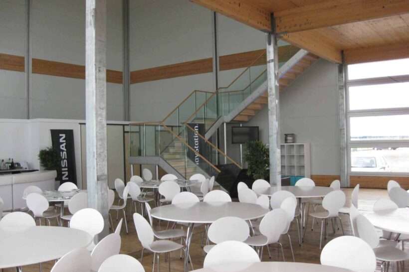 Neptunus-Evolution-Mezzanine-Silverstone-hotel-temporaire