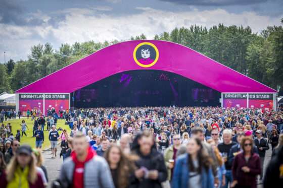 Alure Globe Giant Pinkpop Landgraaf Brightlands Stage Festival tente